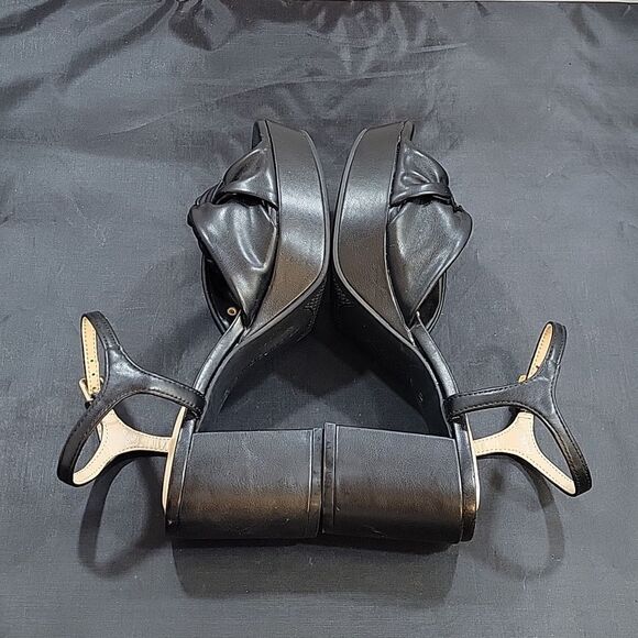 BRAND NEW BANDOLINO BLOCK HEEL ADJUSTABLE BUCKLE ANKLE STRAP SANDAL - Picture 6 of 14